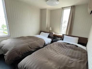 Twin Room with Bath Non Smoking