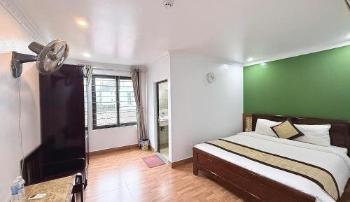 Standard King Room