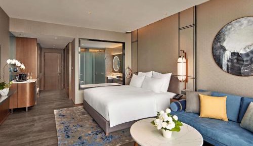 Superior King Room