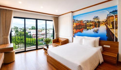Deluxe Double Room with Balcony
