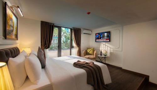 Junior Suite with Balcony