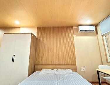 Deluxe Studio