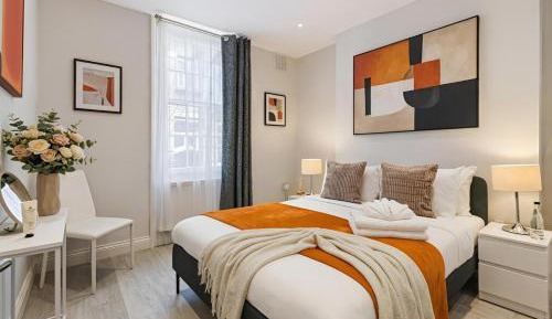 One-Bedroom Apartment, flat 1, first floor