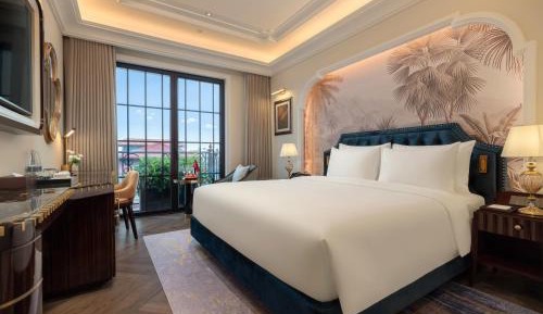 Suite Connecting Room With Balcony