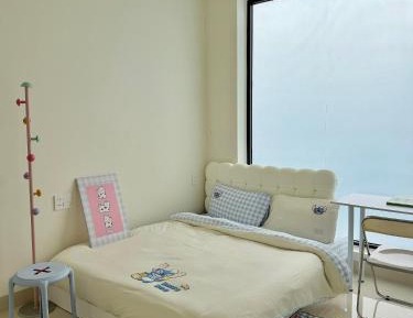 Deluxe Queen Studio 