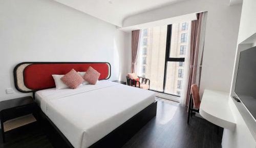 Two-Bedroom Apartment with Balcony