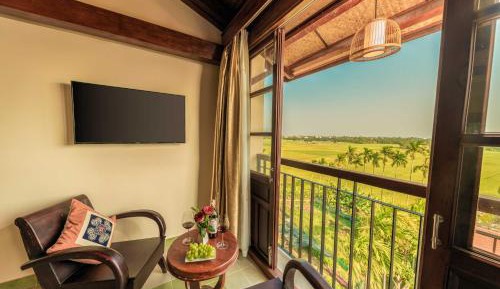 Junior Suite with Balcony
