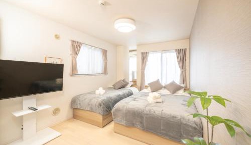 One-Bedroom Apartment with Balcony
