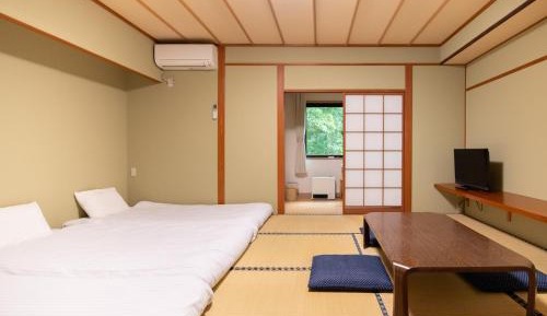 Japanese-Style Room up to 3 guests - Non-Smoking