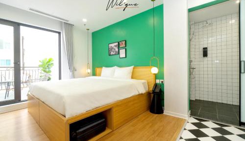 Queen Room with Balcony