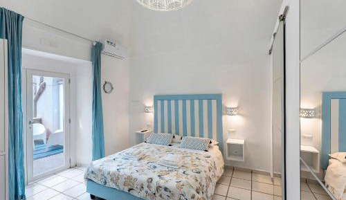 Superior One-Bedroom Apartment with Balcony