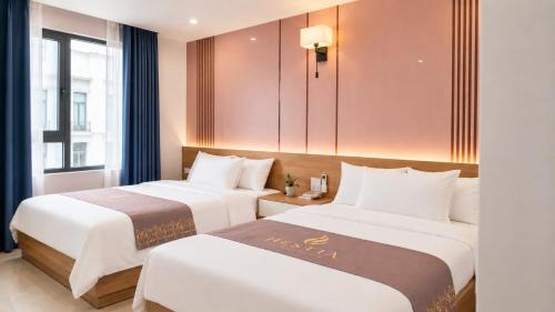 Twin Room with View