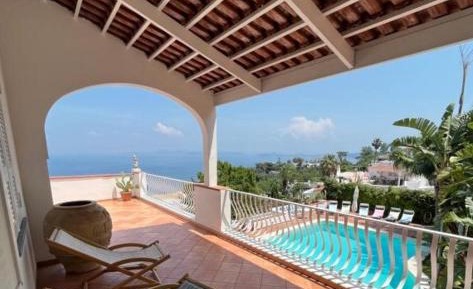 Deluxe Triple Room with Sea View