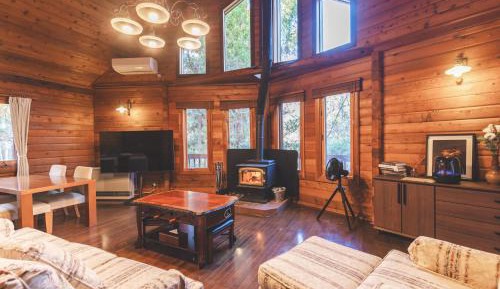 Three-Bedroom Vacation Home 