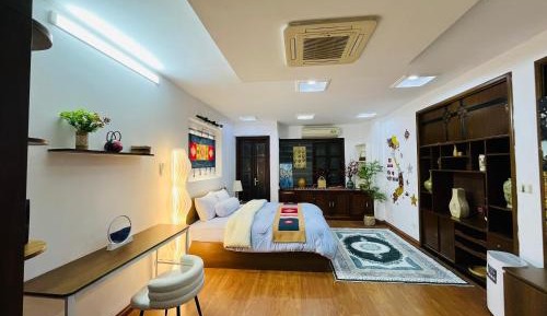 Deluxe Double Room (2 Adults + 1 Child)