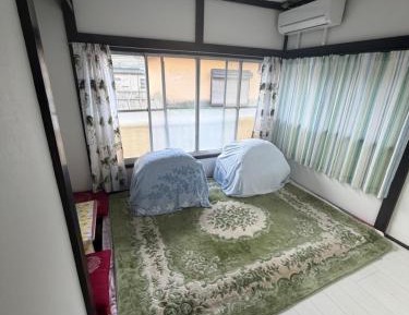 Economy Twin Room