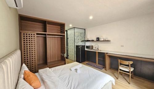 One-Bedroom Apartment