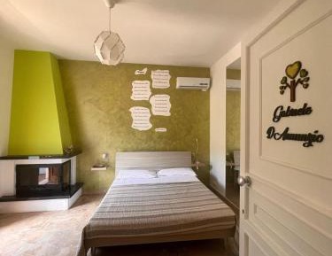 Deluxe Double Room (2 Adults + 1 Child)