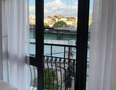 Two-Bedroom Deluxe Apartment with Balcony