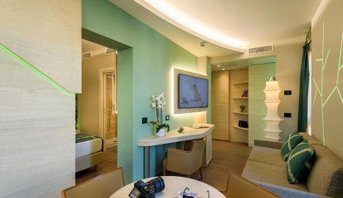 Junior Suite with Hot Tub