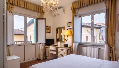 Deluxe Double Room with Balcony and Sea View