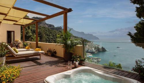 Suite dell Eremita with Sea View Terrace and Jacuzzi