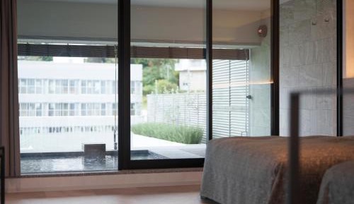 Deluxe Suite with Sea View
