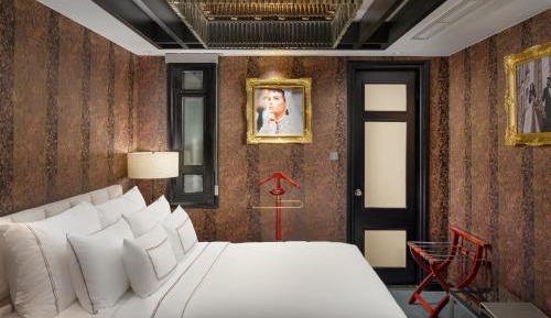 Queen Room