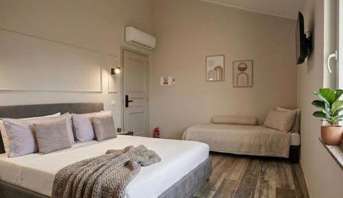 Large Double Room