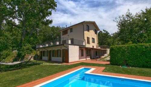 Three-Bedroom Vacation Home 