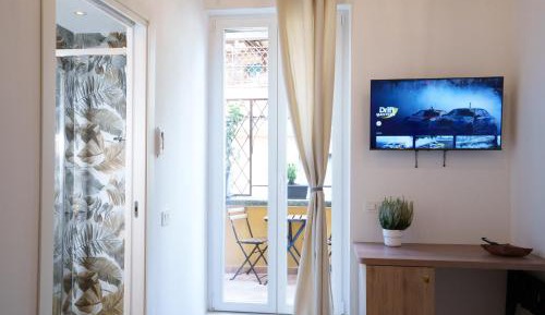 Single Room with Private Bathroom
