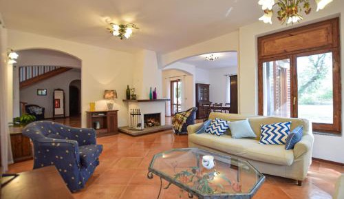 Five-Bedroom Holiday Home