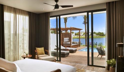 Family Three Bedroom Duplex Villa with Private Pool - Lake View