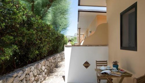 Quadruple Room with Garden View