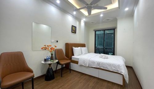 One-Bedroom Apartment with Balcony