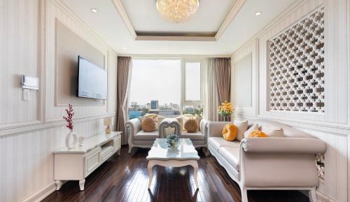 Two-Bedroom Apartment with Balcony