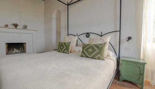 Suite with Garden View