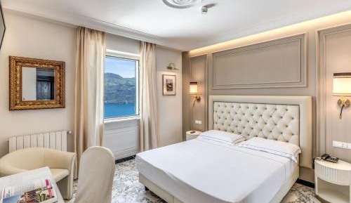 Double Room with Lake View