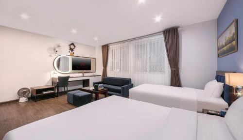 Deluxe Family Room