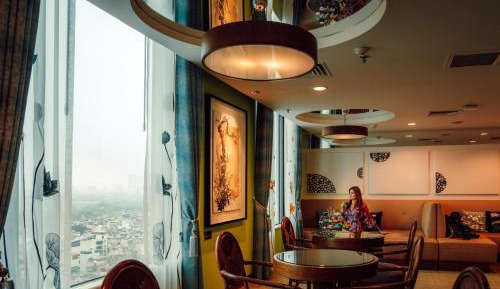 Pacific Club Room