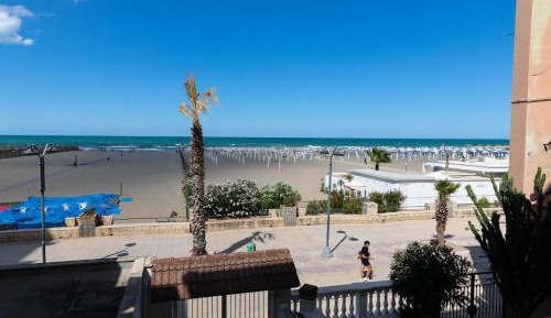 Deluxe Double Room with Balcony and Sea View