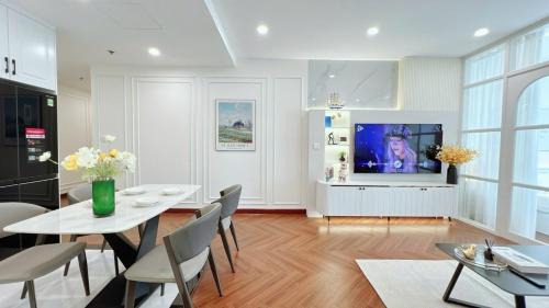 Three-Bedroom Apartment with View