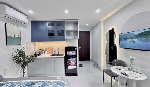 Studio Apartment with King Bed