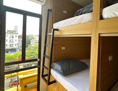 Single Bed in 10-Bed Dormitory Room