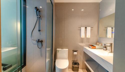 Standard Twin Room with Sea View