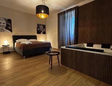 King Suite with Spa Bath