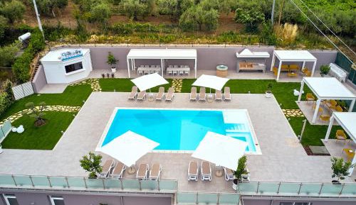 Three-Bedroom Apartment with Ocean View