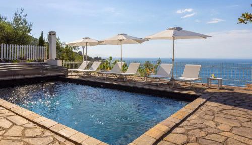 Villa with Private Pool