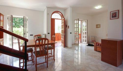 Three-Bedroom Vacation Home 
