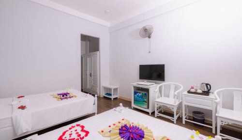 Large Twin Room